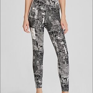 LYSSE Fashion Print Leggings with ankle zippers S